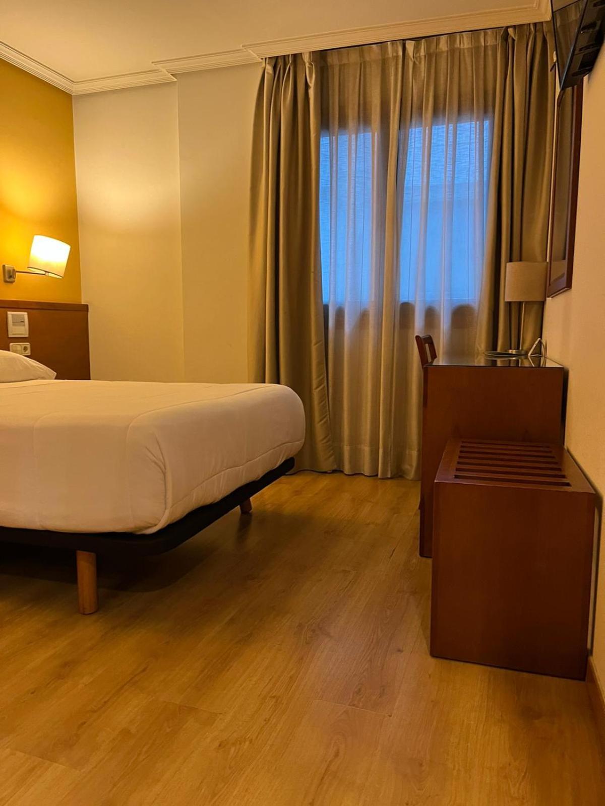 U Hotel Ogalia Vigo Exterior foto
